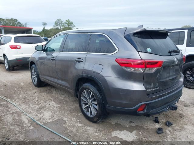 Photo 2 VIN: 5TDKZRFH9JS549551 - TOYOTA HIGHLANDER 