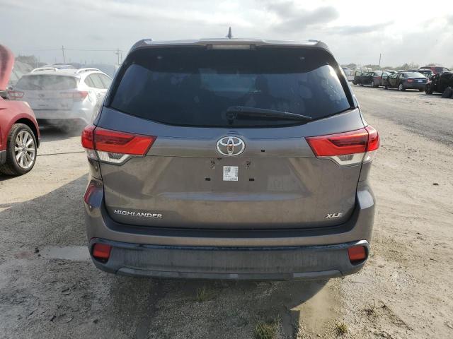 Photo 5 VIN: 5TDKZRFH9KS566111 - TOYOTA HIGHLANDER 