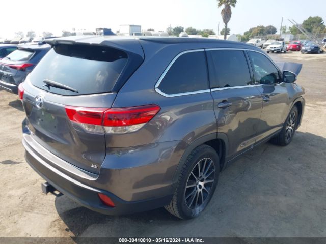 Photo 3 VIN: 5TDKZRFHXHS188194 - TOYOTA HIGHLANDER 