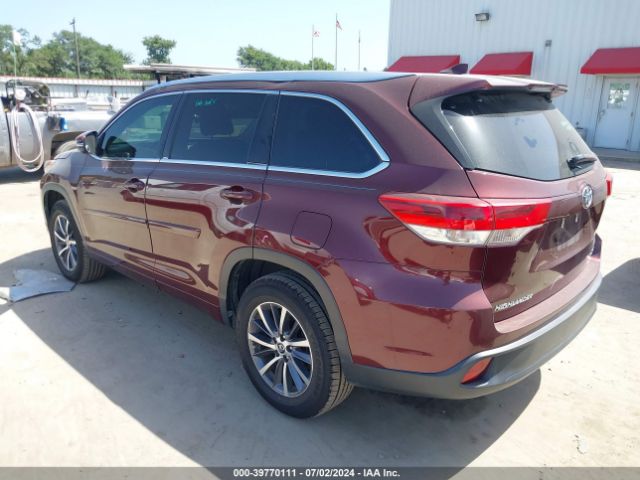 Photo 2 VIN: 5TDKZRFHXHS224367 - TOYOTA HIGHLANDER 