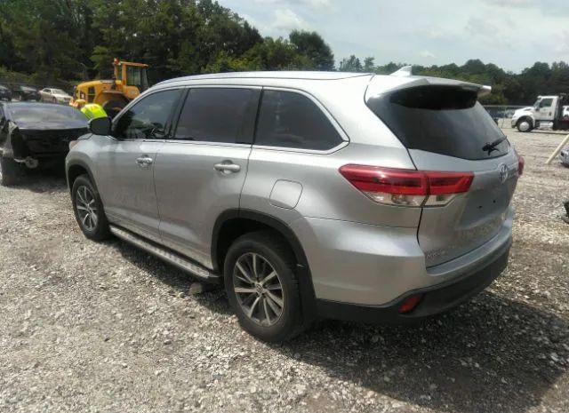 Photo 2 VIN: 5TDKZRFHXHS510929 - TOYOTA HIGHLANDER 