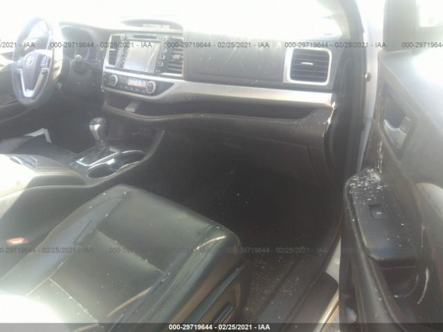 Photo 4 VIN: 5TDKZRFHXHS516861 - TOYOTA HIGHLANDER 