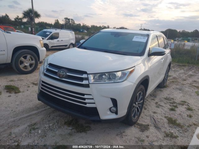 Photo 1 VIN: 5TDKZRFHXHS524913 - TOYOTA HIGHLANDER 