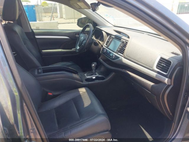 Photo 4 VIN: 5TDKZRFHXJS250490 - TOYOTA HIGHLANDER 