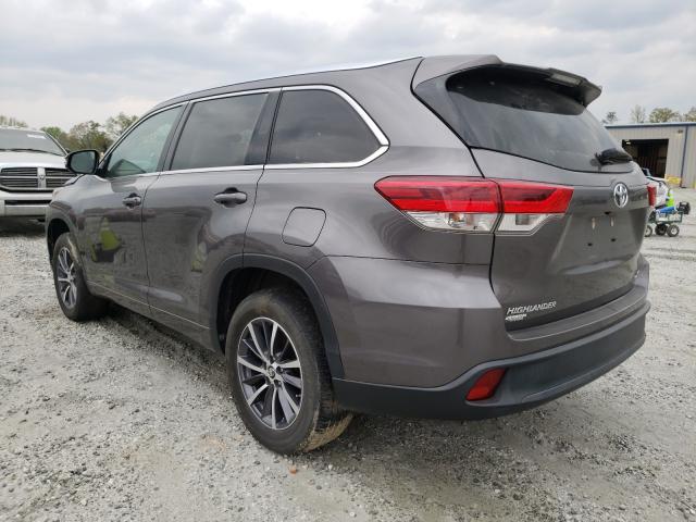 Photo 2 VIN: 5TDKZRFHXJS527137 - TOYOTA HIGHLANDER 