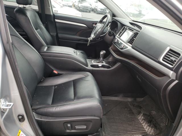 Photo 4 VIN: 5TDKZRFHXJS542723 - TOYOTA HIGHLANDER 