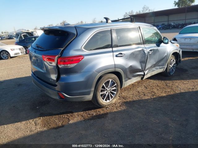 Photo 3 VIN: 5TDKZRFHXKS291459 - TOYOTA HIGHLANDER 