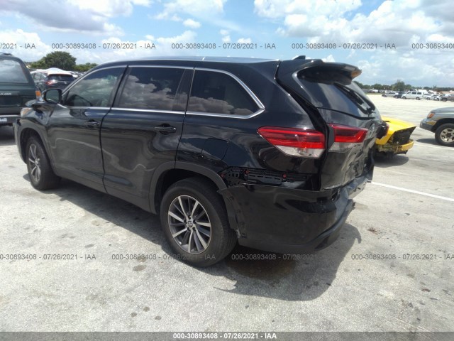 Photo 2 VIN: 5TDKZRFHXKS555957 - TOYOTA HIGHLANDER 