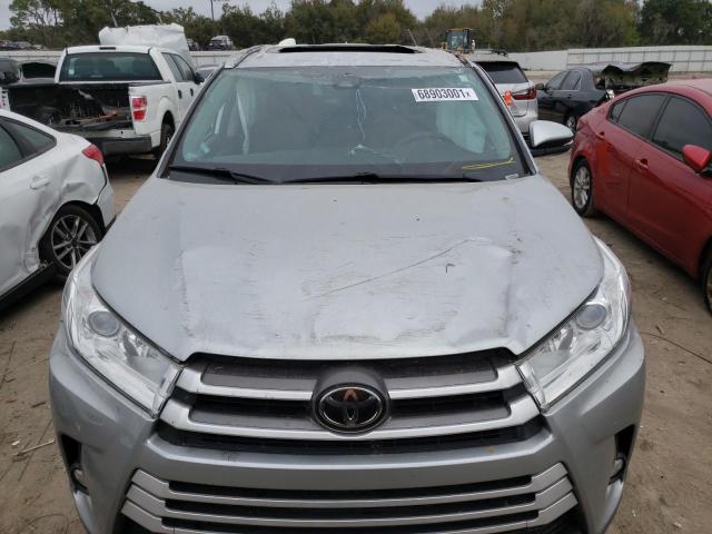 Photo 9 VIN: 5TDKZRFHXKS559099 - TOYOTA HIGHLANDER 