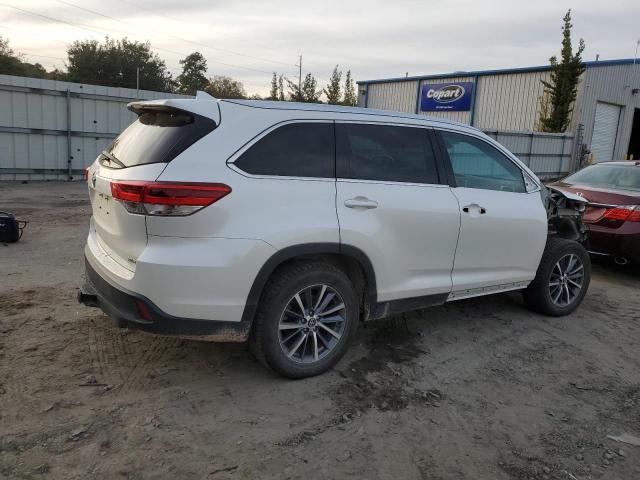 Photo 2 VIN: 5TDKZRFHXKS568353 - TOYOTA HIGHLANDER 