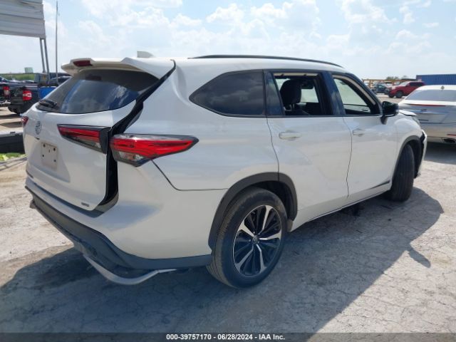 Photo 3 VIN: 5TDLZRAH0MS050881 - TOYOTA HIGHLANDER 