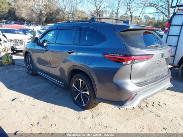 Photo 2 VIN: 5TDLZRAH2NS111729 - TOYOTA HIGHLANDER 