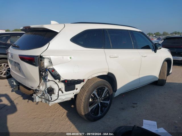 Photo 3 VIN: 5TDLZRAH3MS042743 - TOYOTA HIGHLANDER 