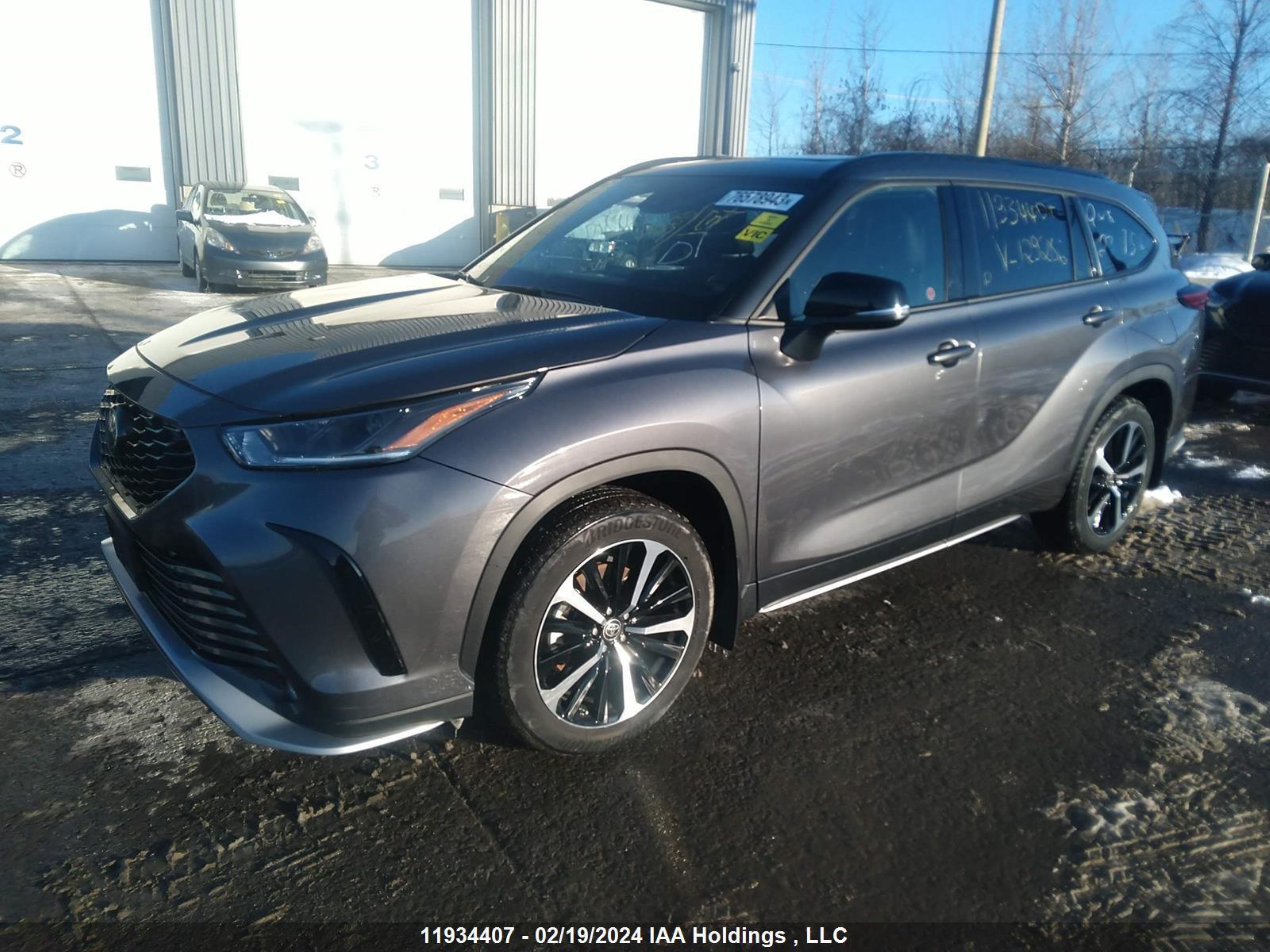 Photo 1 VIN: 5TDLZRBH0MS129286 - TOYOTA HIGHLANDER 