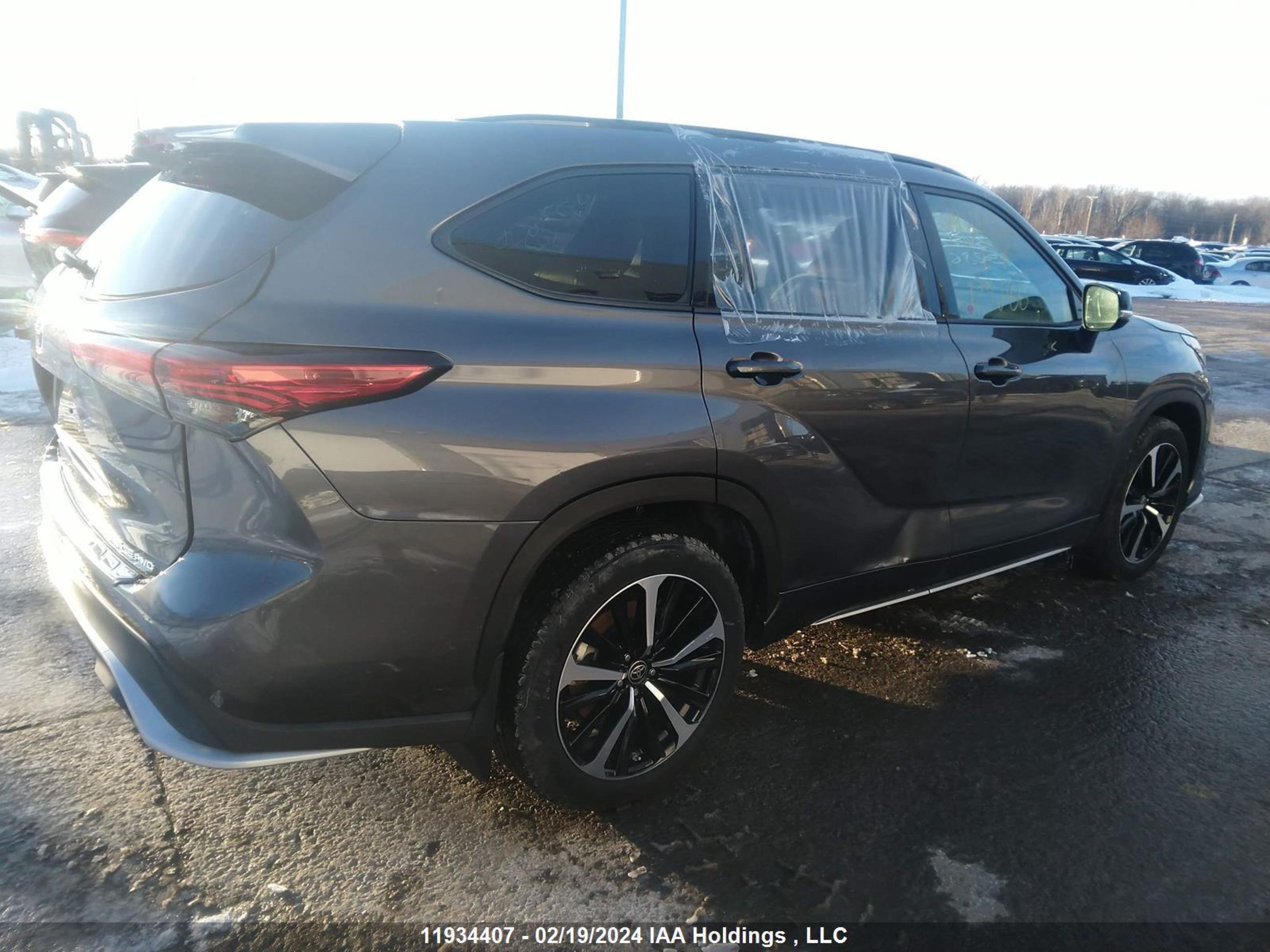 Photo 5 VIN: 5TDLZRBH0MS129286 - TOYOTA HIGHLANDER 