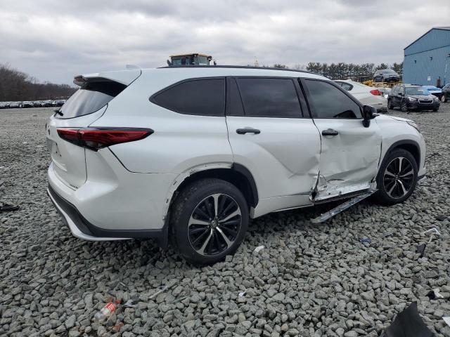 Photo 2 VIN: 5TDLZRBH0NS256024 - TOYOTA HIGHLANDER 