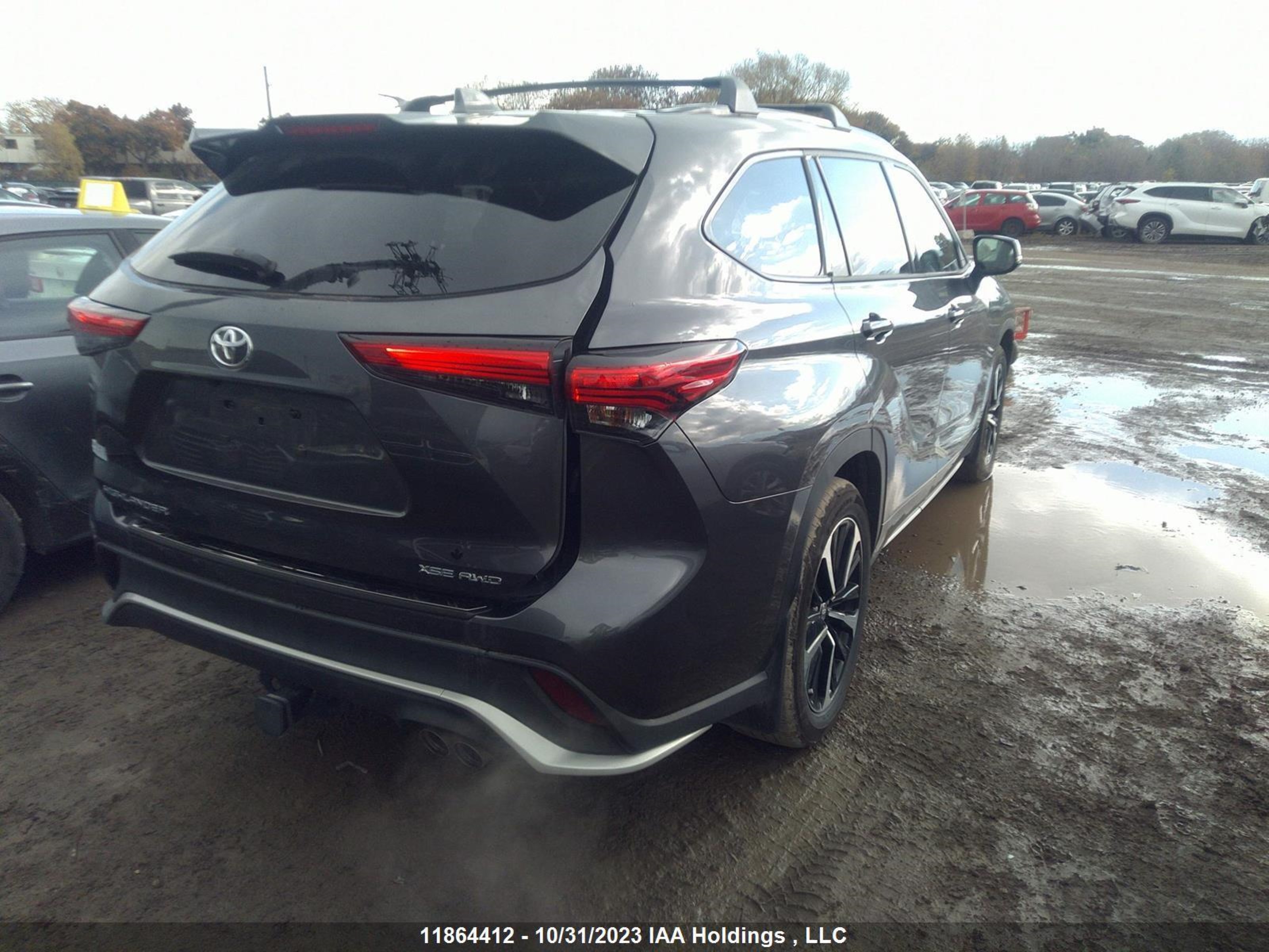 Photo 3 VIN: 5TDLZRBH1NS255075 - TOYOTA HIGHLANDER 