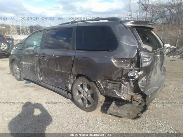 Photo 2 VIN: 5TDXK3DC0BS070225 - TOYOTA SIENNA 