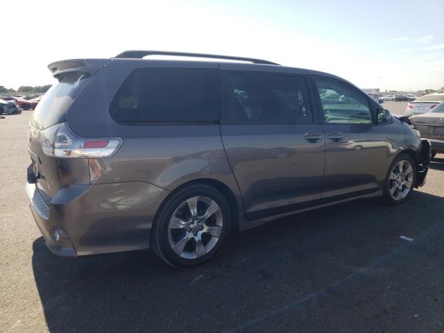 Photo 2 VIN: 5TDXK3DC0CS226698 - TOYOTA SIENNA SPO 