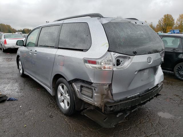 Photo 2 VIN: 5TDXK3DC0CS266067 - TOYOTA SIENNA SPO 