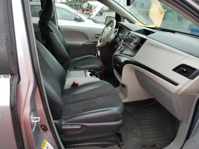 Photo 4 VIN: 5TDXK3DC0CS266067 - TOYOTA SIENNA SPO 