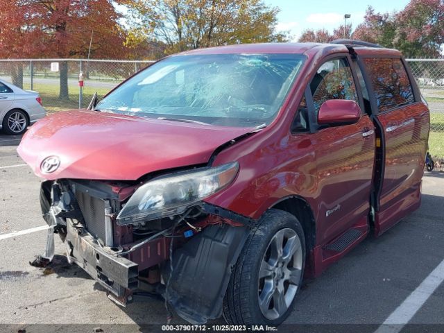 Photo 5 VIN: 5TDXK3DC0DS392110 - TOYOTA SIENNA 