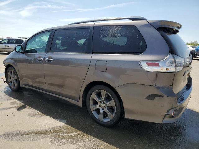 Photo 1 VIN: 5TDXK3DC0GS724180 - TOYOTA SIENNA 