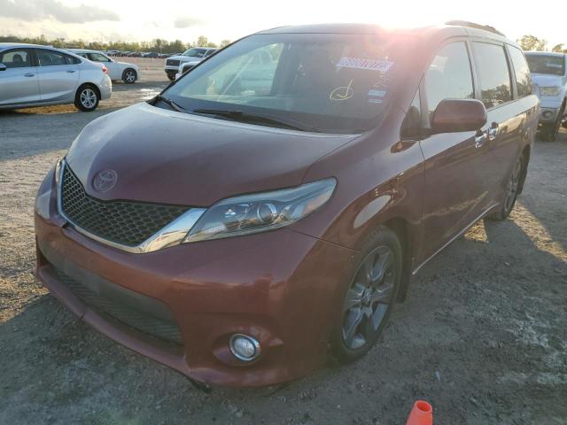 Photo 1 VIN: 5TDXK3DC0GS747121 - TOYOTA SIENNA SE 