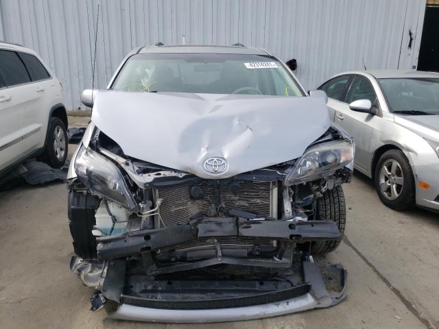 Photo 8 VIN: 5TDXK3DC1BS034950 - TOYOTA SIENNA SPO 