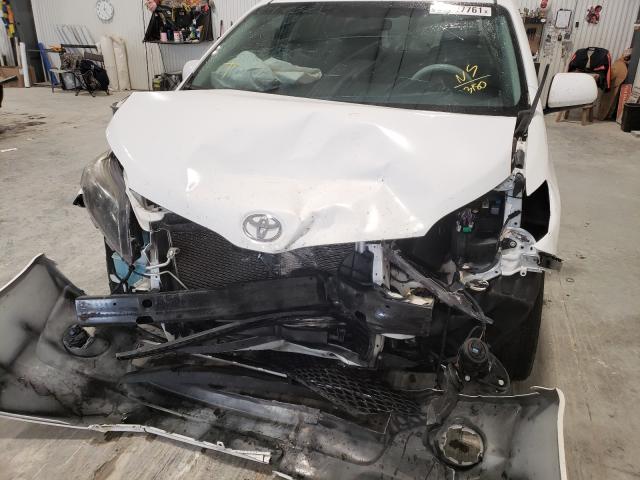 Photo 8 VIN: 5TDXK3DC1BS043180 - TOYOTA SIENNA SPO 