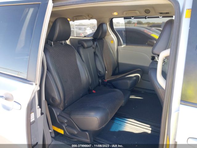 Photo 7 VIN: 5TDXK3DC1BS112157 - TOYOTA SIENNA 