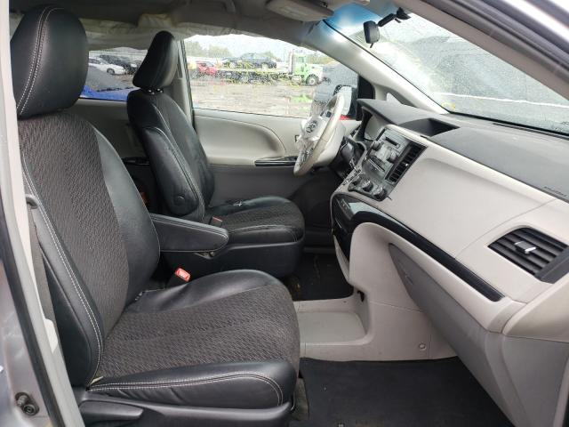 Photo 4 VIN: 5TDXK3DC1BS175727 - TOYOTA SIENNA SPO 