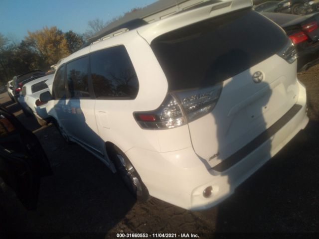 Photo 2 VIN: 5TDXK3DC1CS259368 - TOYOTA SIENNA 