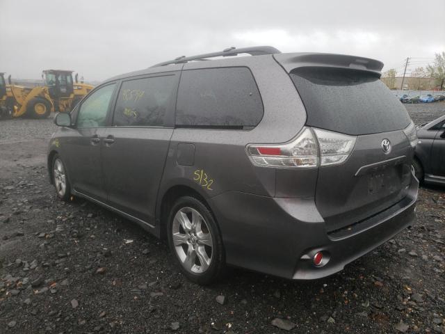 Photo 2 VIN: 5TDXK3DC1CS269706 - TOYOTA SIENNA SPO 