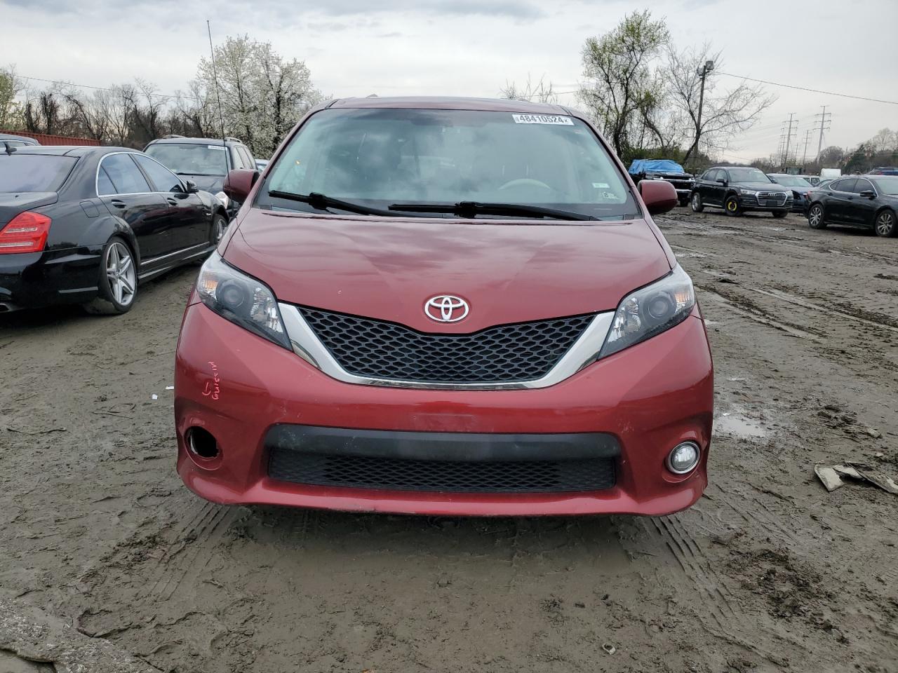 Photo 4 VIN: 5TDXK3DC1DS315312 - TOYOTA SIENNA 