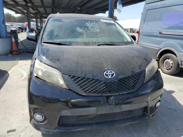 Photo 4 VIN: 5TDXK3DC1ES497370 - TOYOTA SIENNA 