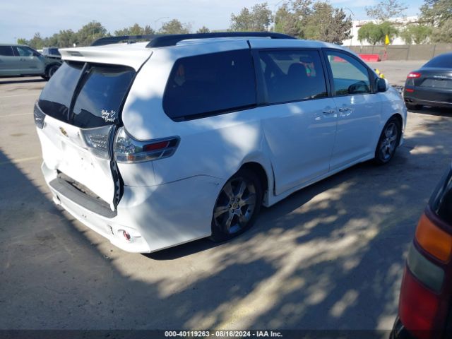 Photo 3 VIN: 5TDXK3DC1FS543135 - TOYOTA SIENNA 