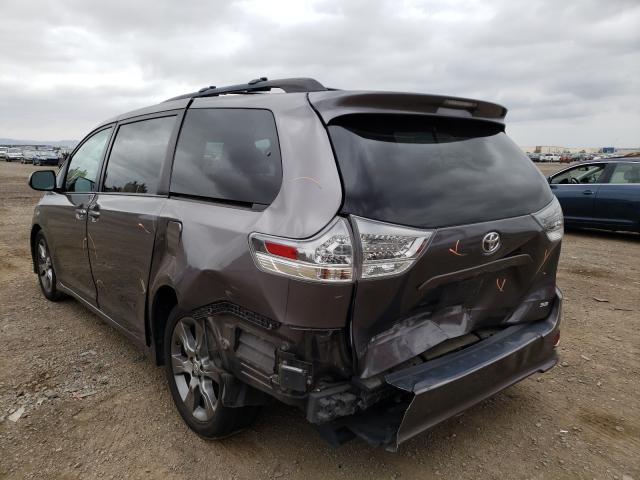 Photo 2 VIN: 5TDXK3DC1FS550960 - TOYOTA SIENNA SPO 