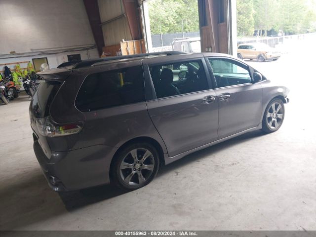 Photo 3 VIN: 5TDXK3DC1FS591394 - TOYOTA SIENNA 