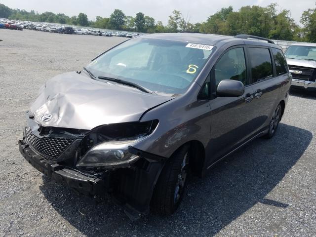 Photo 1 VIN: 5TDXK3DC1GS757964 - TOYOTA SIENNA SE 