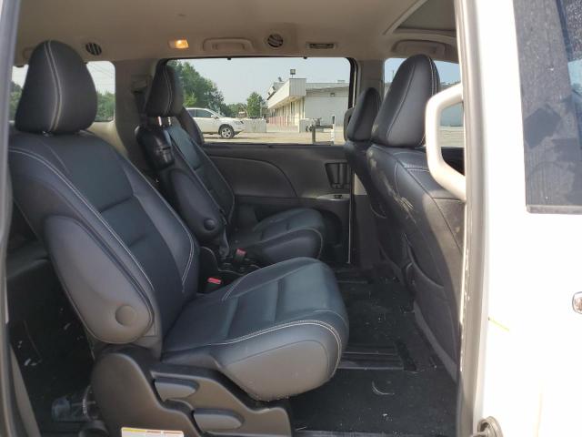 Photo 10 VIN: 5TDXK3DC1GS765983 - TOYOTA SIENNA 