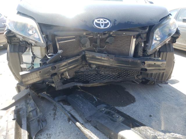 Photo 8 VIN: 5TDXK3DC2BS052888 - TOYOTA SIENNA SPO 