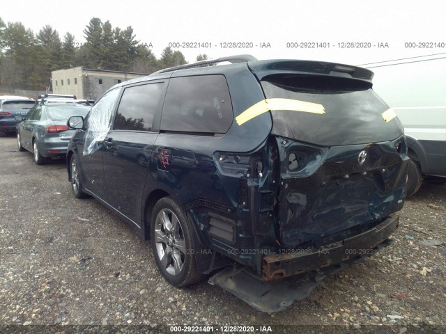 Photo 2 VIN: 5TDXK3DC2BS055130 - TOYOTA SIENNA 