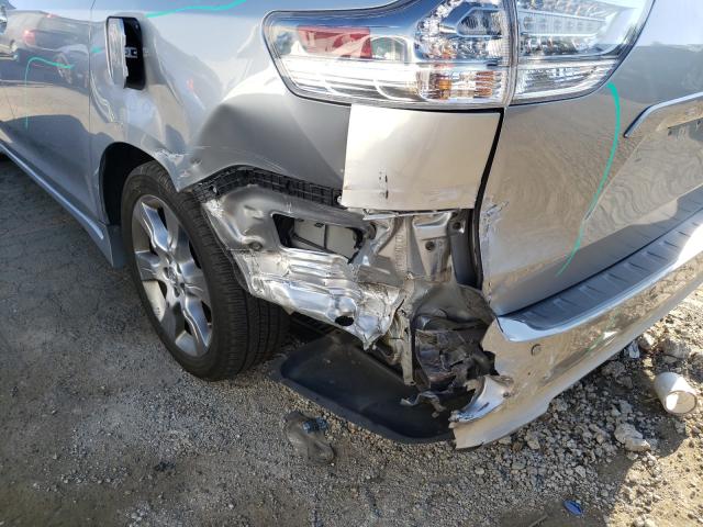 Photo 8 VIN: 5TDXK3DC2DS300706 - TOYOTA SIENNA SPO 