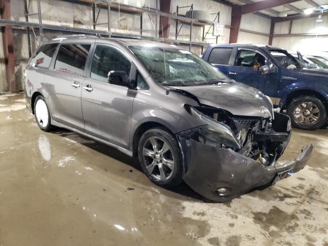 Photo 3 VIN: 5TDXK3DC2DS310698 - TOYOTA SIENNA 