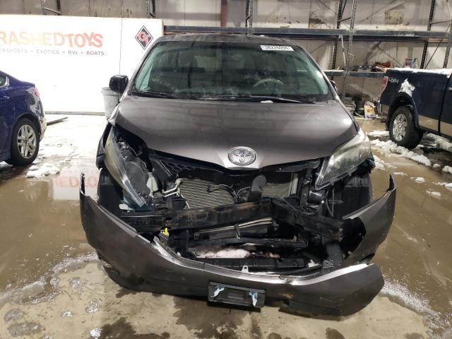 Photo 4 VIN: 5TDXK3DC2DS310698 - TOYOTA SIENNA 