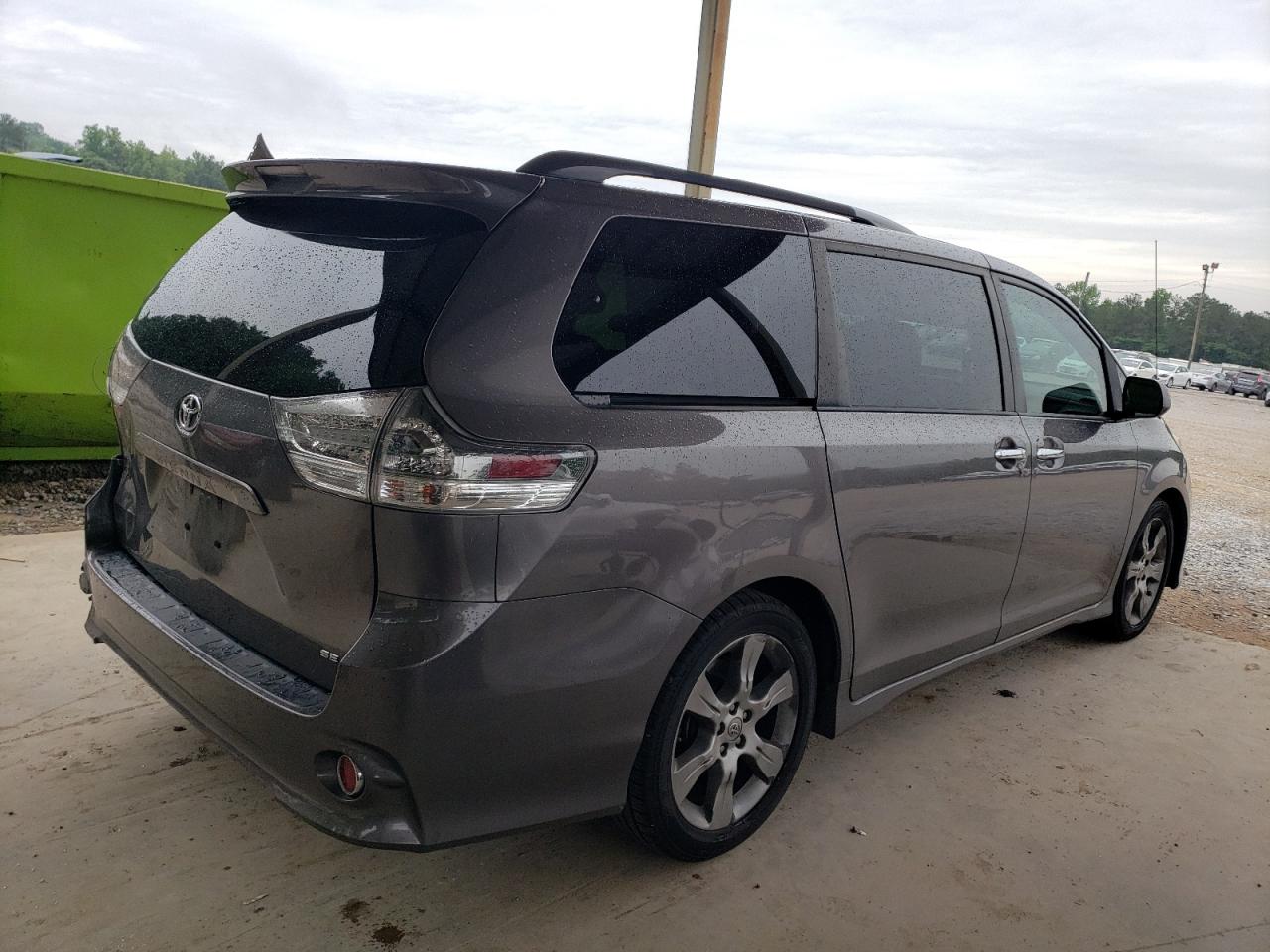 Photo 2 VIN: 5TDXK3DC2DS326271 - TOYOTA SIENNA 