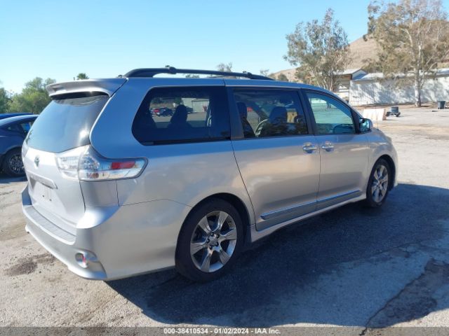 Photo 3 VIN: 5TDXK3DC2ES415436 - TOYOTA SIENNA 