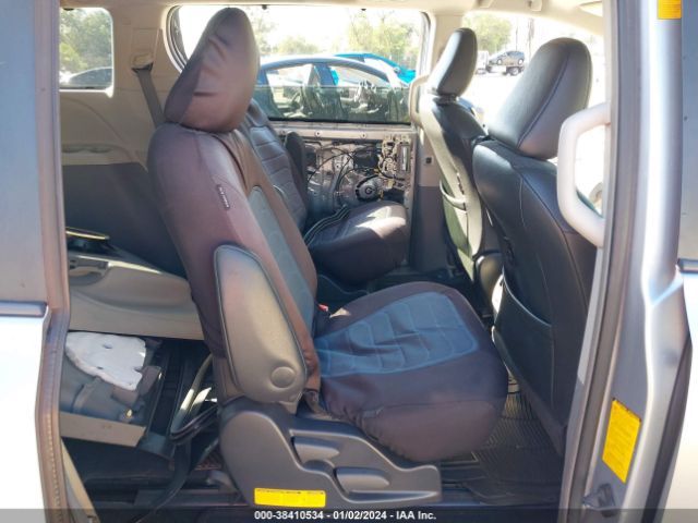 Photo 7 VIN: 5TDXK3DC2ES415436 - TOYOTA SIENNA 