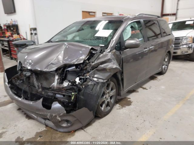 Photo 1 VIN: 5TDXK3DC2FS682335 - TOYOTA SIENNA 